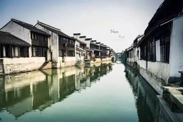 独家!李湘王岳伦复合?一家三口上海过圣诞住豪华酒店穿情侣装!